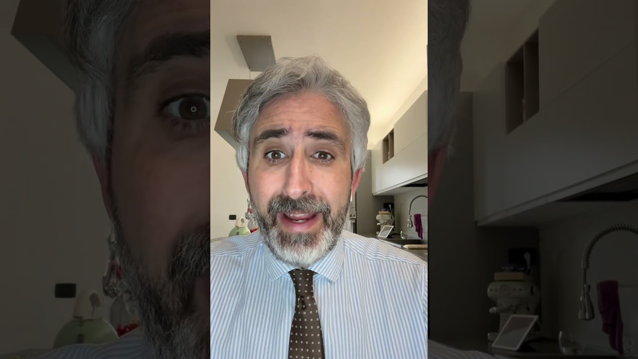 Perché Poste compra quote di Tim?    #economia #poste #tim